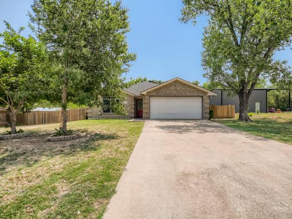 323 Sage Trail, Springtown, TX 76082