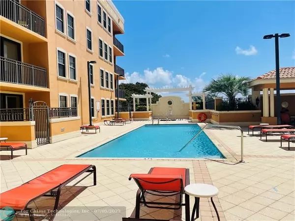 Lake Worth Beach, FL 33460,511 Lucerne Ave  #301