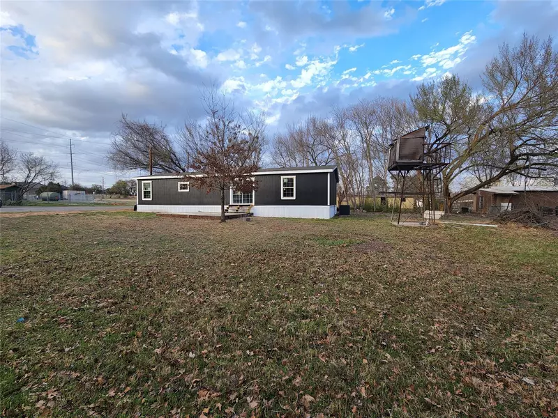 3512 Sandy Beach Drive, Granbury, TX 76049