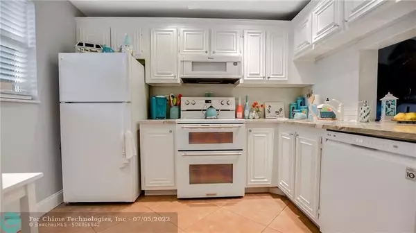 Pompano Beach, FL 33062,1541 S Ocean Blvd  #325