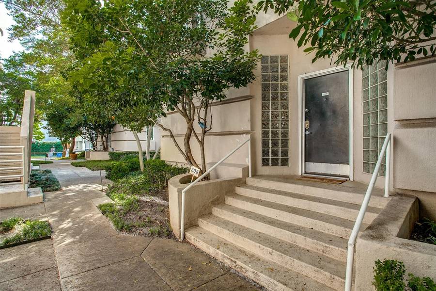 4040 Avondale Avenue #206, Dallas, TX 75219