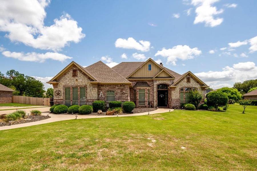 4605 Stoney Creek Court, Granbury, TX 76049