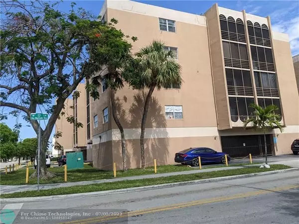 Hialeah, FL 33012,4680 W 13th Ln  #525