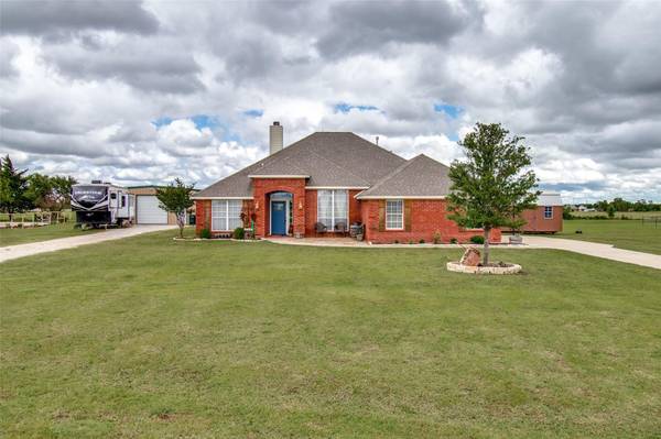 192 Rene Lane, Gunter, TX 75058