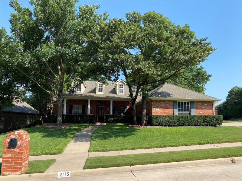 2115 Birdwood Circle, Corinth, TX 76210