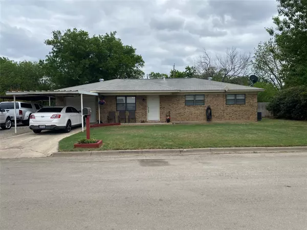 504 Valley View Street, Brownwood, TX 76801