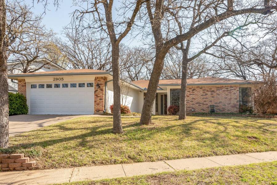 2905 Pecan Circle, Bedford, TX 76021