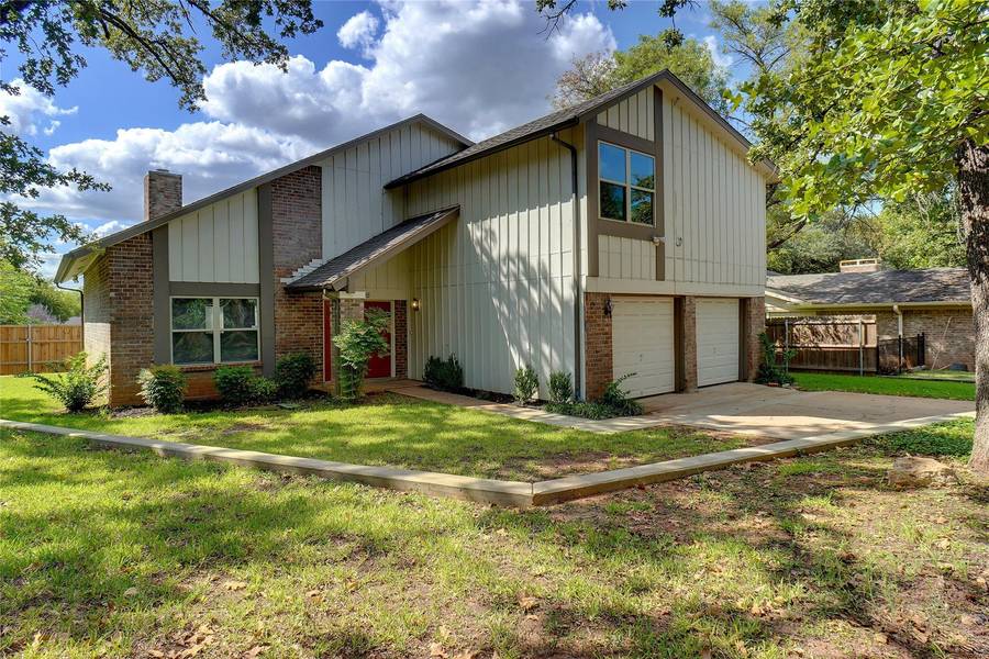 3205 Hickory Court, Bedford, TX 76021