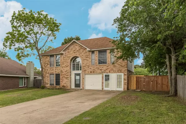 Grand Prairie, TX 75052,4674 Essex Court