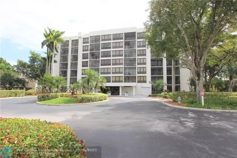 5951 Wellesley Park Dr  #203, Boca Raton, FL 33433