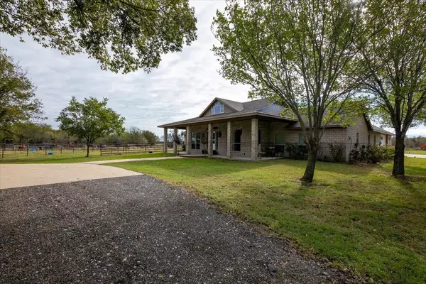 Corsicana, TX 75109,1606 NE County Road 0070