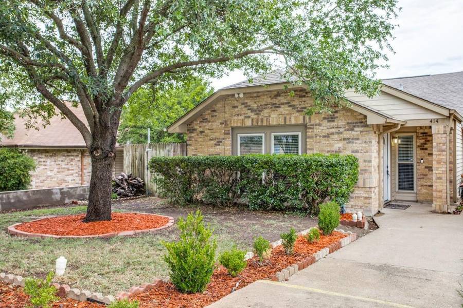 414 Pogue Street, Cedar Hill, TX 75104