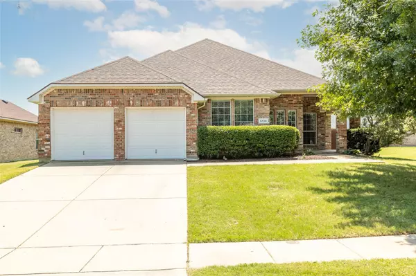 Grand Prairie, TX 75052,5739 Derek Way