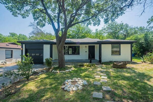 867 Ala Drive, White Settlement, TX 76108