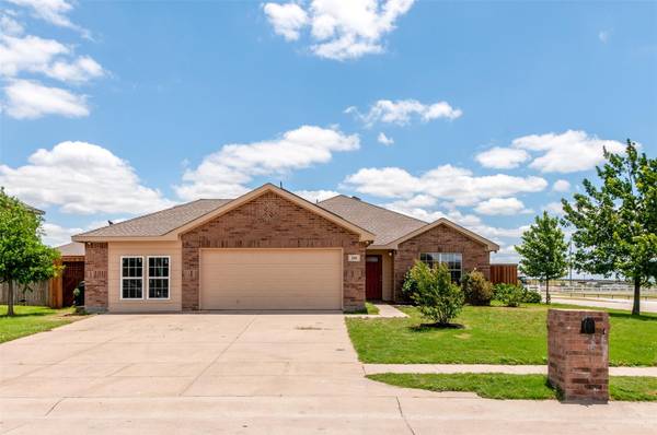 200 Equestrian Drive, Waxahachie, TX 75165