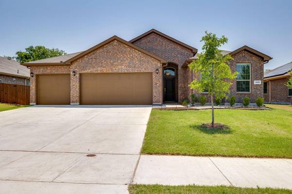 525 Redding Drive, Saginaw, TX 76131