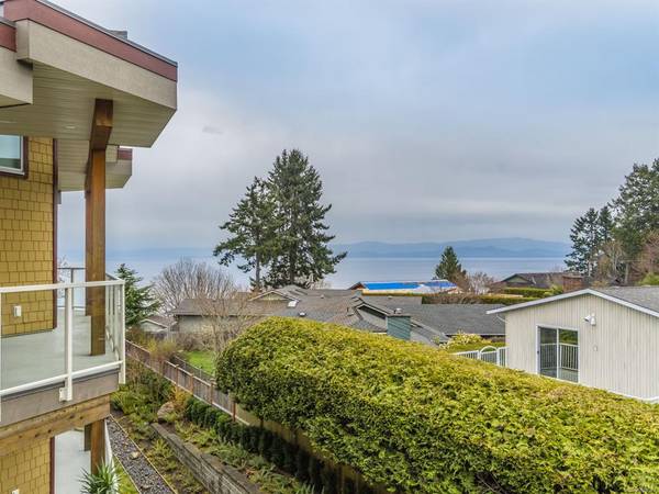 Qualicum Beach, BC V9K 0B2,439 College Rd #301