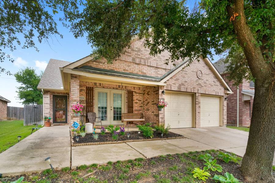 6024 Brookside Drive, Denton, TX 76226