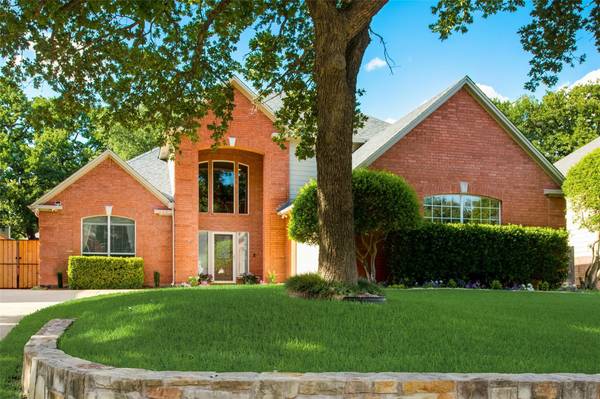 704 Wortham Drive, Grapevine, TX 76051