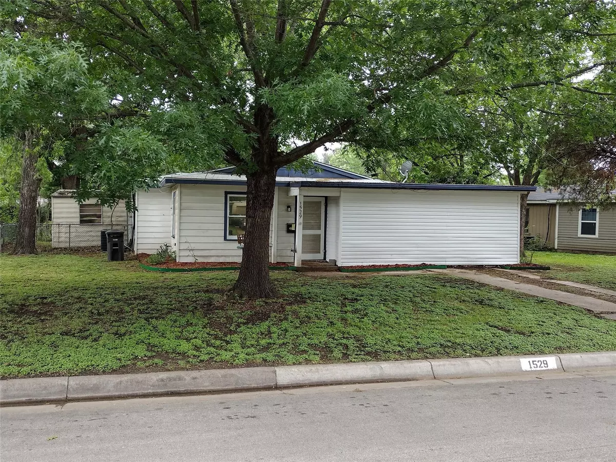 Fort Worth, TX 76115,1529 Cameron Street