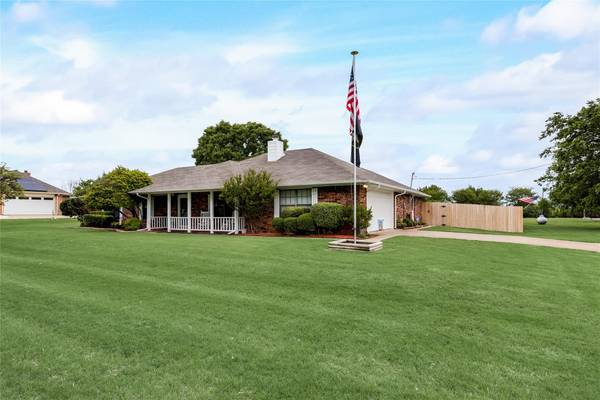 3661 Sudith Lane, Midlothian, TX 76065