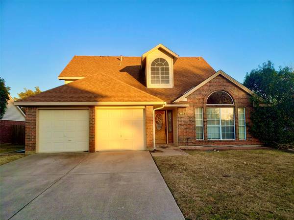 4612 Greenwich Drive, Grand Prairie, TX 75052