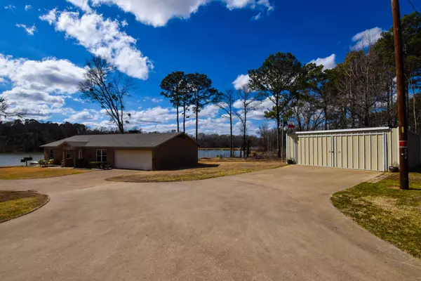 222 County Road 4850, Winnsboro, TX 75494