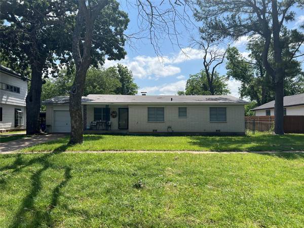 719 Plum Street, Graham, TX 76450