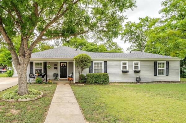 3221 Bigham Boulevard, Fort Worth, TX 76116