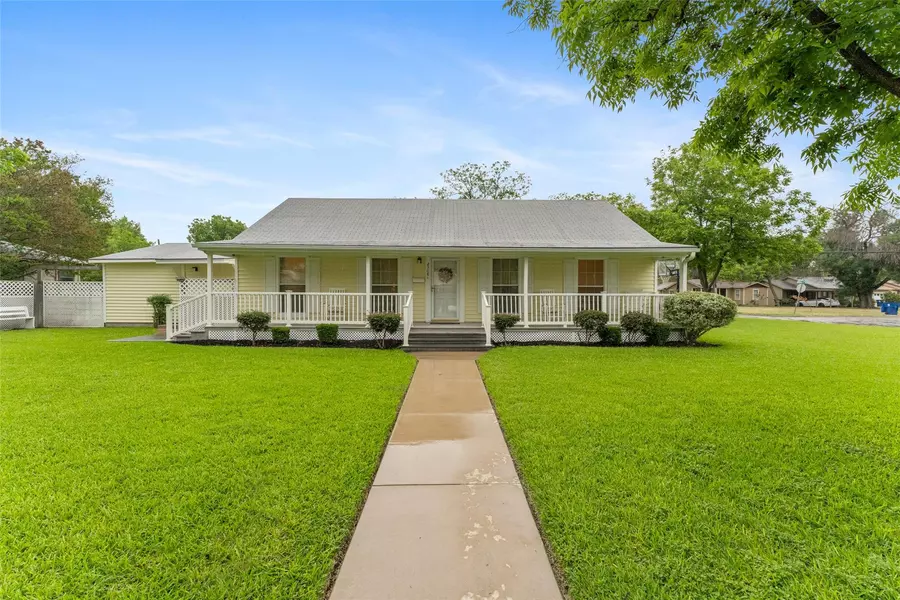 2308 Dartmore Street, Brownwood, TX 76801