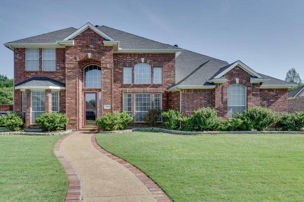 207 Old Gate Lane, Sunnyvale, TX 75182