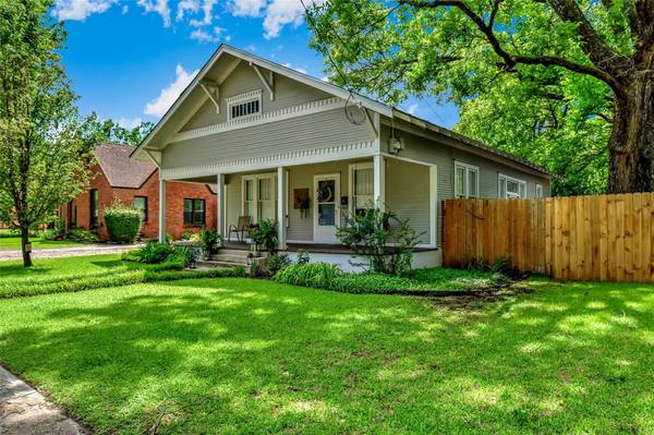 1107 S Lindsay Street, Gainesville, TX 76240