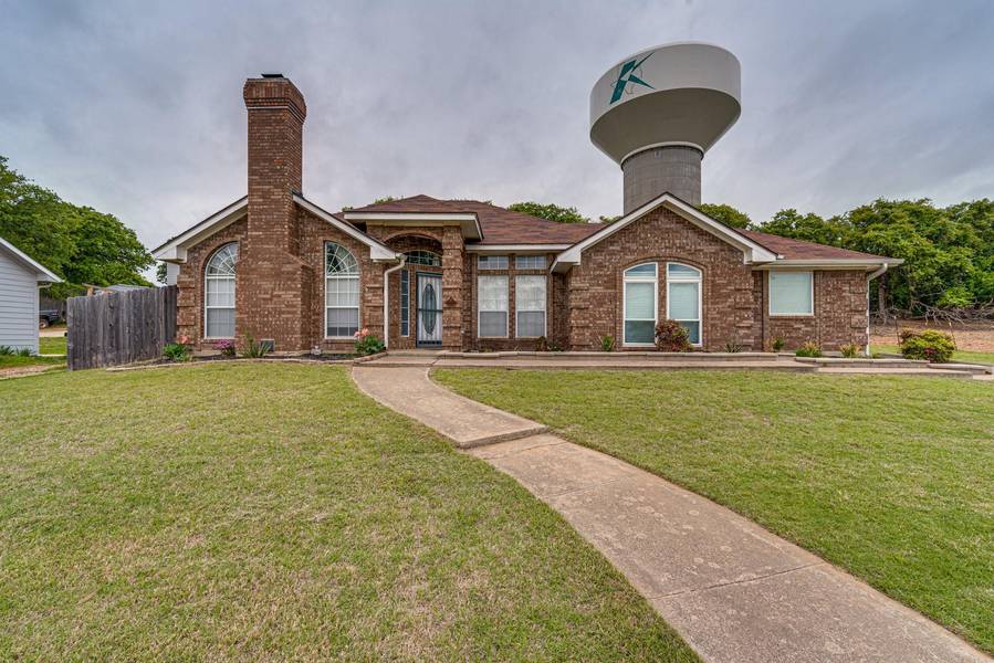 426 Gail Drive, Kennedale, TX 76060