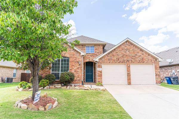 2437 Foxwood Lane, Little Elm, TX 75068