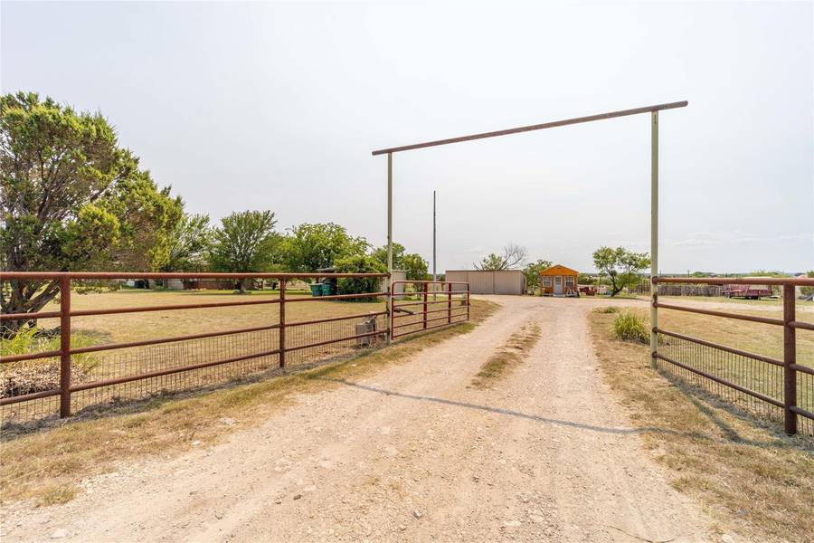 7214 Star Hollow Road, Lipan, TX 76462