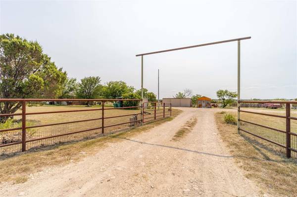 7214 Star Hollow Road, Lipan, TX 76462