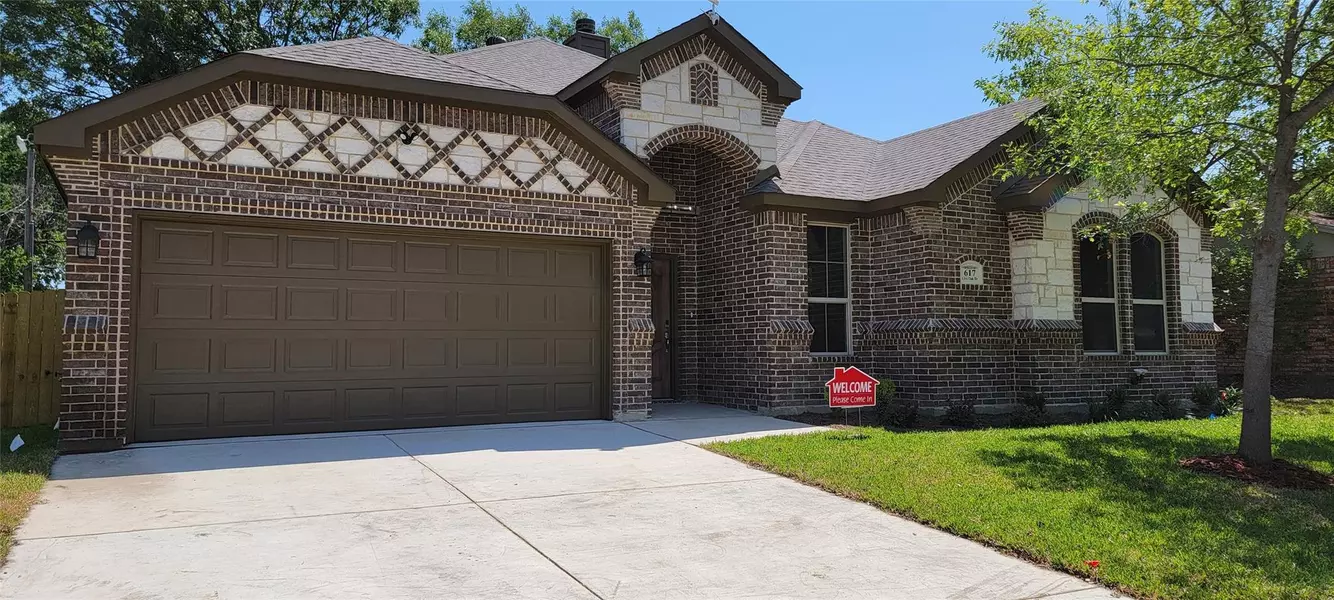 617 Live Oak Drive, Mansfield, TX 76063