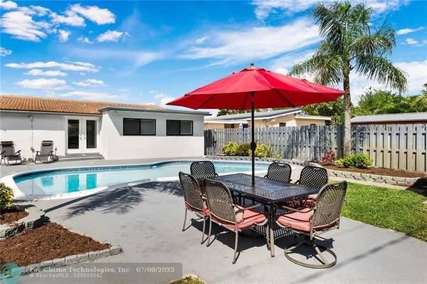 Wilton Manors, FL 33305,28 NE 26th St