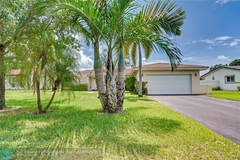 846 Ramblewood Dr, Coral Springs, FL 33071