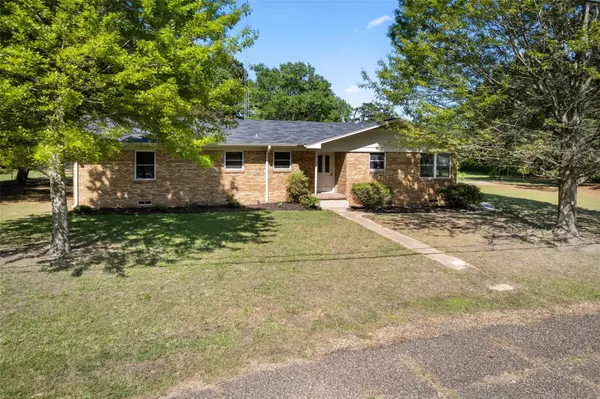 6457 S FM 14, Hawkins, TX 75765