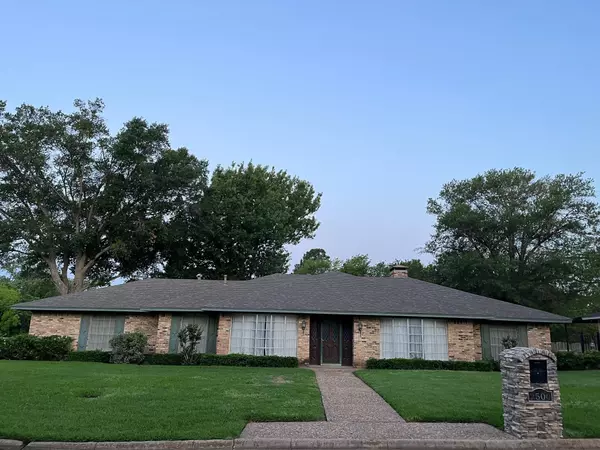 2500 Brookhaven Drive, Denison, TX 75020