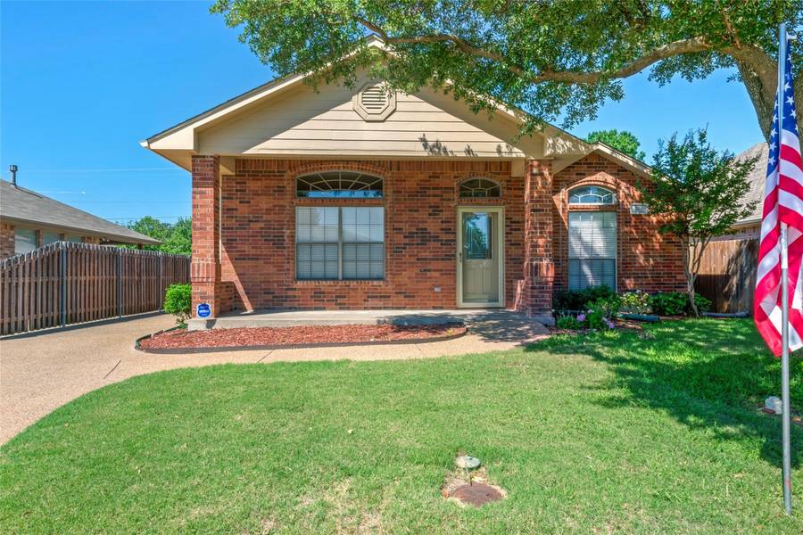 703 Tulane Drive, Waxahachie, TX 75165