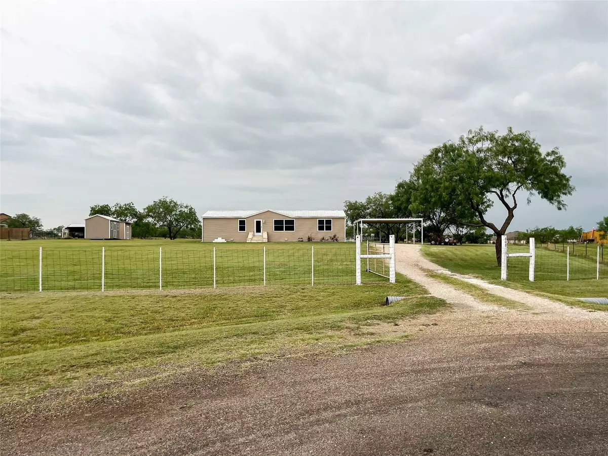 Venus, TX 76084,608 Bunk House Road