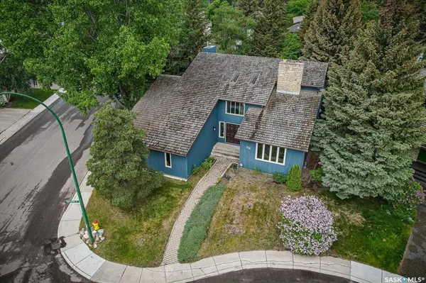 319 Whiteshore PLACE, Saskatoon, SK S7J 4G2