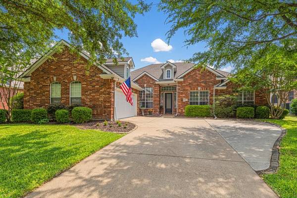 9013 Royal Burgess Drive, Rowlett, TX 75089