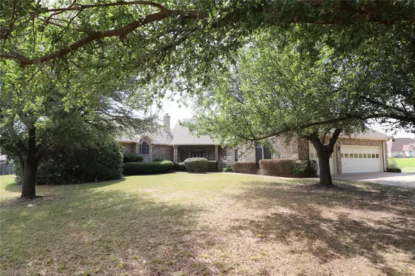 428 Tanglewood Trail, Stephenville, TX 76401