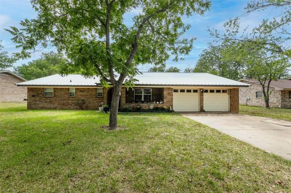 1010 Meadowlark Lane, Stephenville, TX 76401