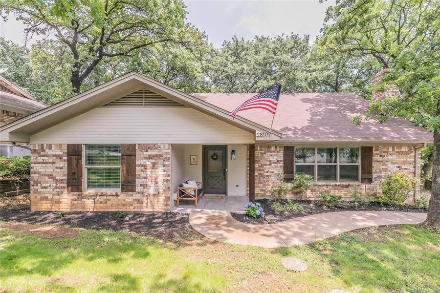 2810 Ridgewood Drive, Grapevine, TX 76051