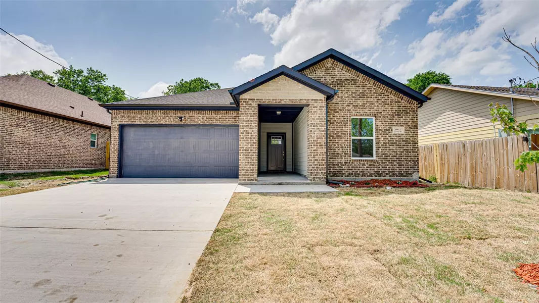 1002 Sayle Street, Greenville, TX 75401