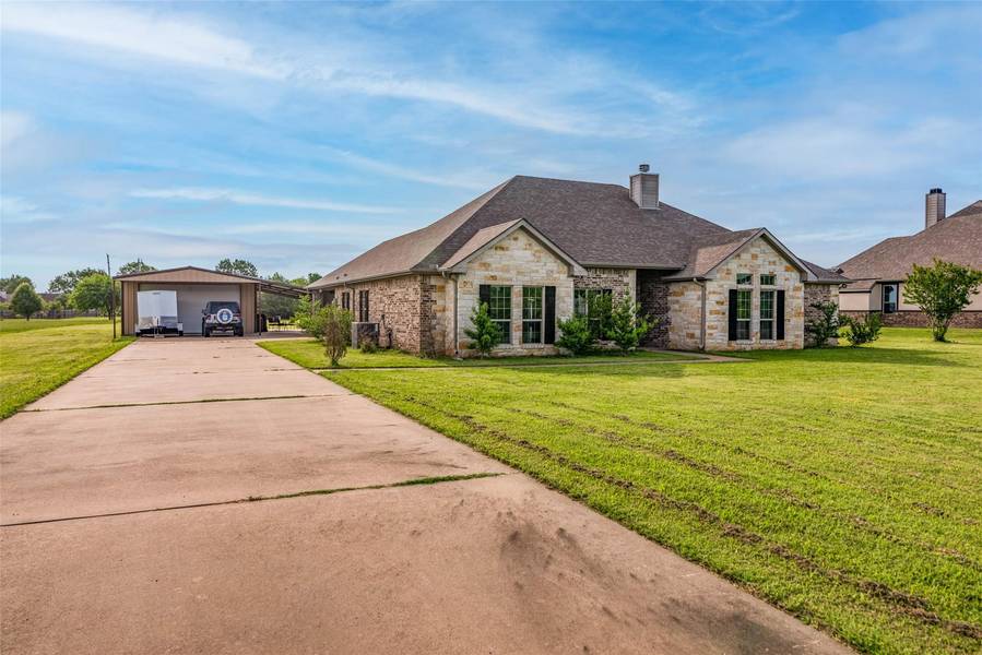 573 Lakewood Road, Denison, TX 75020